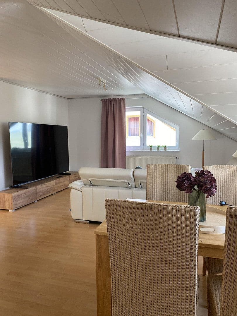 Prodej domu 300 m², pozemek 1.200 m², Ingelfingen, Bádensko-Württembersko Prodej domu 300 m², pozemek 1.200 m², Ingelfingen, Bádensko-Württembersko