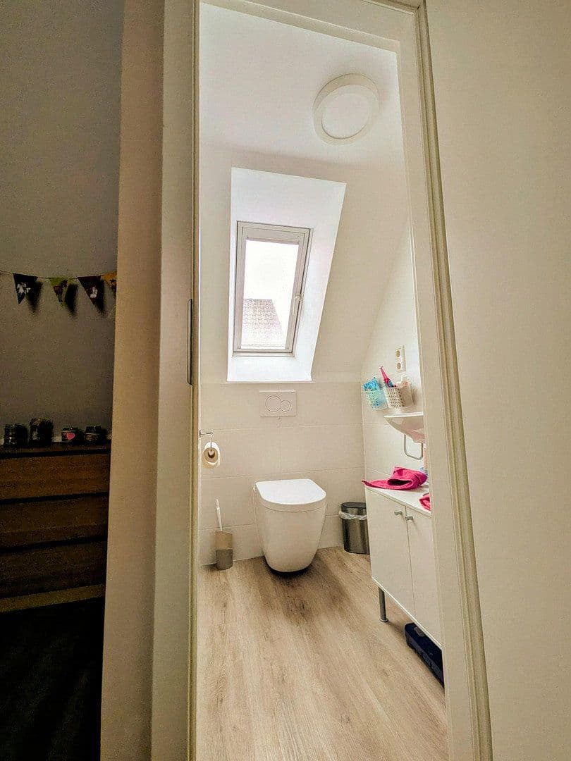 Prodej domu 117 m², pozemek 300 m², Bruchköbel, Hessen Prodej domu 117 m², pozemek 300 m², Bruchköbel, Hessen
