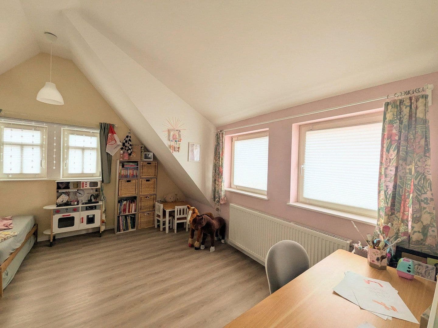 Prodej domu 117 m², pozemek 300 m², Bruchköbel, Hessen Prodej domu 117 m², pozemek 300 m², Bruchköbel, Hessen