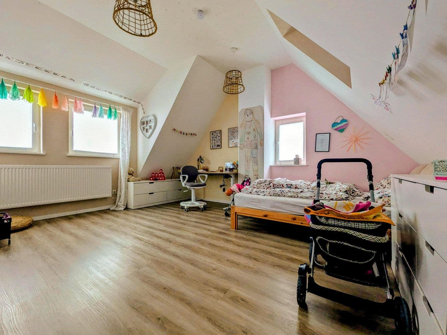 Prodej domu 117 m², pozemek 300 m², Bruchköbel, Hessen Prodej domu 117 m², pozemek 300 m², Bruchköbel, Hessen