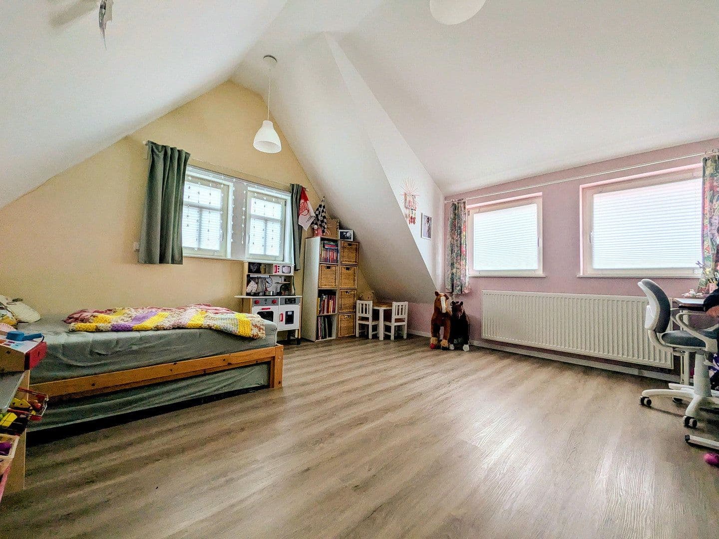 Prodej domu 117 m², pozemek 300 m², Bruchköbel, Hessen Prodej domu 117 m², pozemek 300 m², Bruchköbel, Hessen