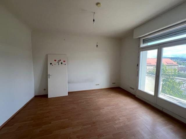 Pronájem bytu 3+1 82 m², Maximlianstr. 24, Pforzheim, Bádensko-Württembersko Pronájem bytu 3+1 82 m², Maximlianstr. 24, Pforzheim, Bádensko-Württembersko