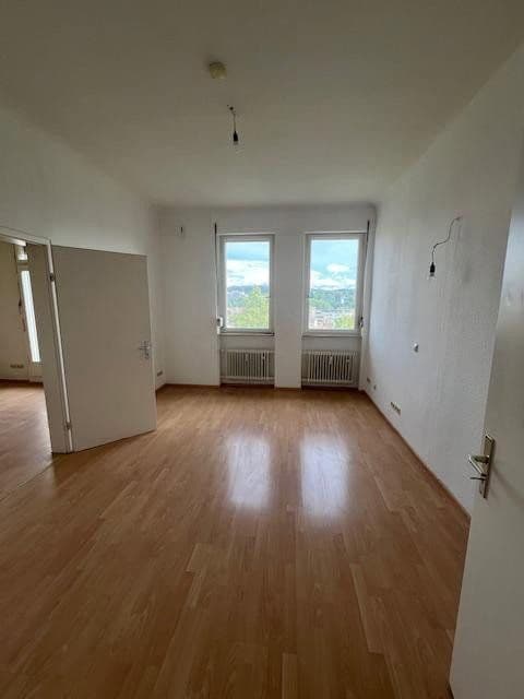Pronájem bytu 3+1 82 m², Maximlianstr. 24, Pforzheim, Bádensko-Württembersko Pronájem bytu 3+1 82 m², Maximlianstr. 24, Pforzheim, Bádensko-Württembersko