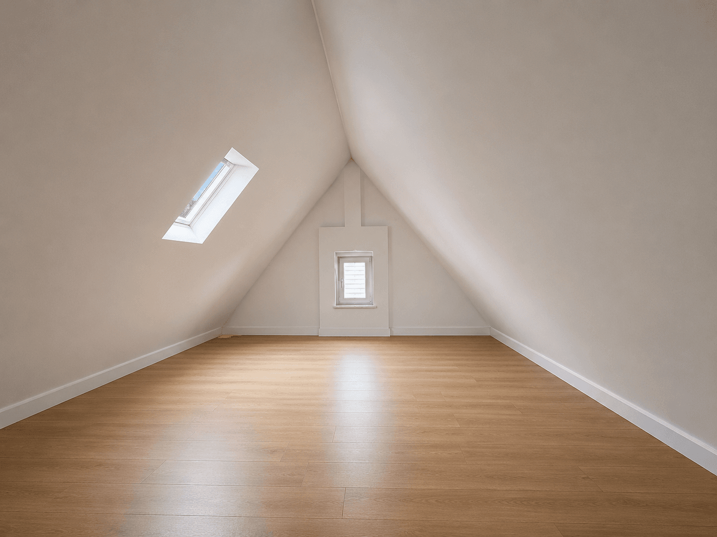 Pronájem domu 130 m², pozemek 461 m², Cottbus, Braniborsko Pronájem domu 130 m², pozemek 461 m², Cottbus, Braniborsko