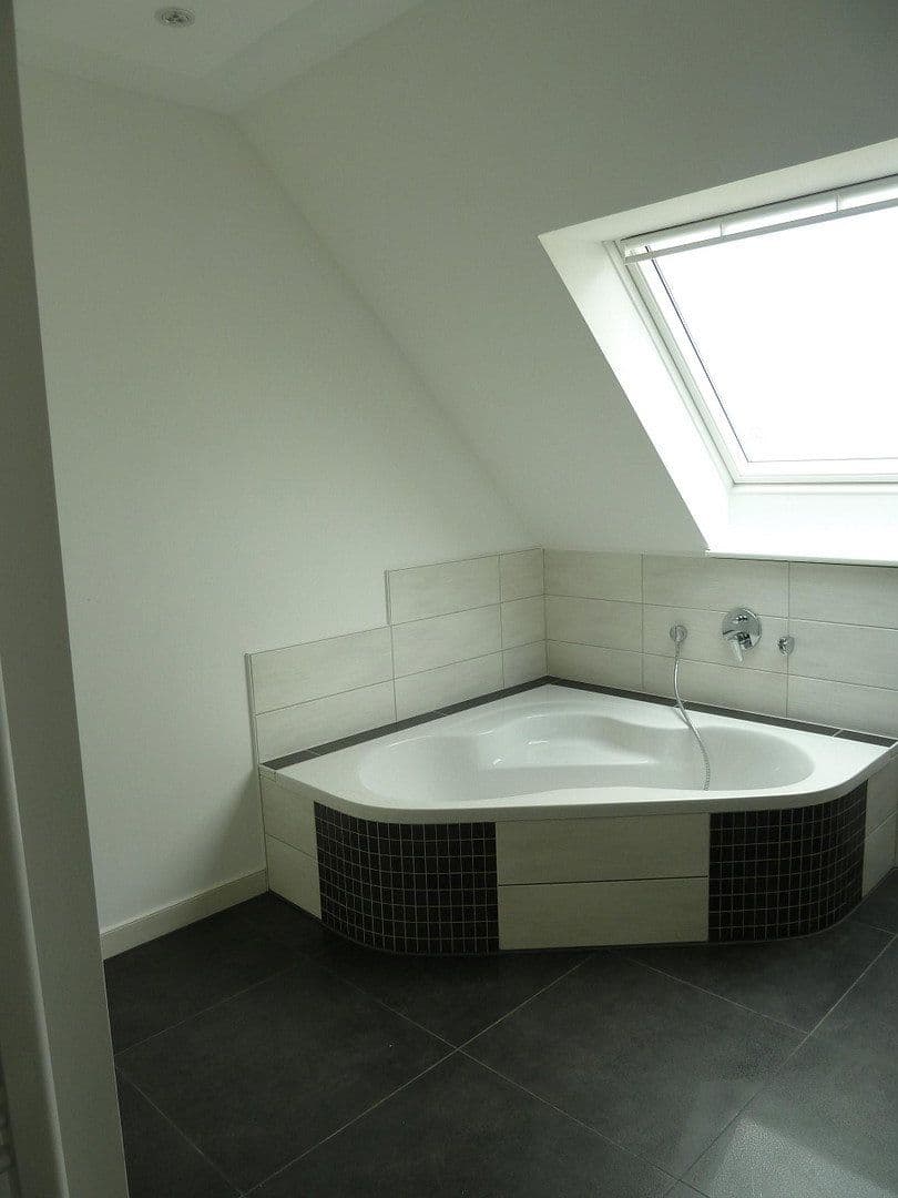 Pronájem bytu 3+1 92 m², Wolfenbüttel, Dolní Sasko Pronájem bytu 3+1 92 m², Wolfenbüttel, Dolní Sasko
