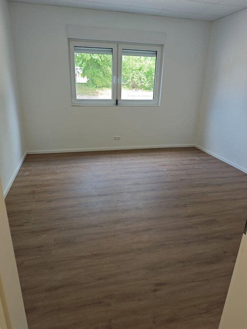 Pronájem kanceláře 30 m², Karlsruhe, Bádensko-Württembersko Pronájem kanceláře 30 m², Karlsruhe, Bádensko-Württembersko