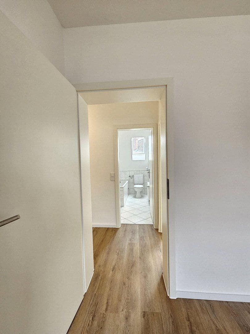 Pronájem bytu 4+1 75 m², Ernestinenstr. 17, Essen, Severní Porýní-Vestfálsko Pronájem bytu 4+1 75 m², Ernestinenstr. 17, Essen, Severní Porýní-Vestfálsko