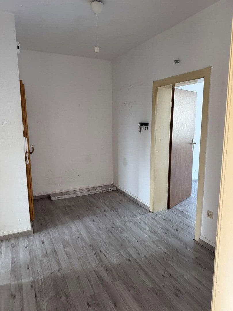 Pronájem bytu 2+1 74 m², Geibelstr. 15, Karlsruhe, Bádensko-Württembersko Pronájem bytu 2+1 74 m², Geibelstr. 15, Karlsruhe, Bádensko-Württembersko