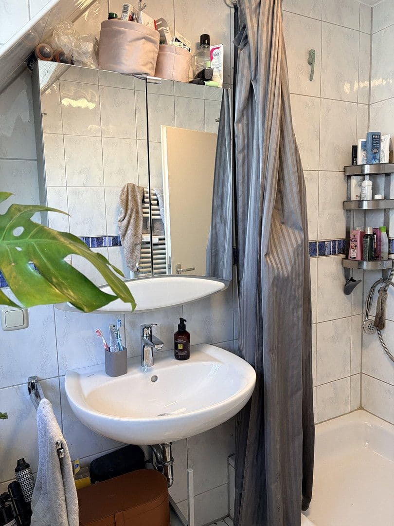 Pronájem bytu 3+kk 68 m², Rathausplatz 28, Hattingen, Severní Porýní-Vestfálsko Pronájem bytu 3+kk 68 m², Rathausplatz 28, Hattingen, Severní Porýní-Vestfálsko