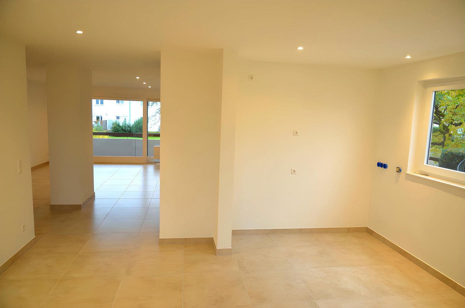 Pronájem bytu 5+1 126 m², Schulstraße 33, Leinfelden-Echterdingen, Bádensko-Württembersko Pronájem bytu 5+1 126 m², Schulstraße 33, Leinfelden-Echterdingen, Bádensko-Württembersko