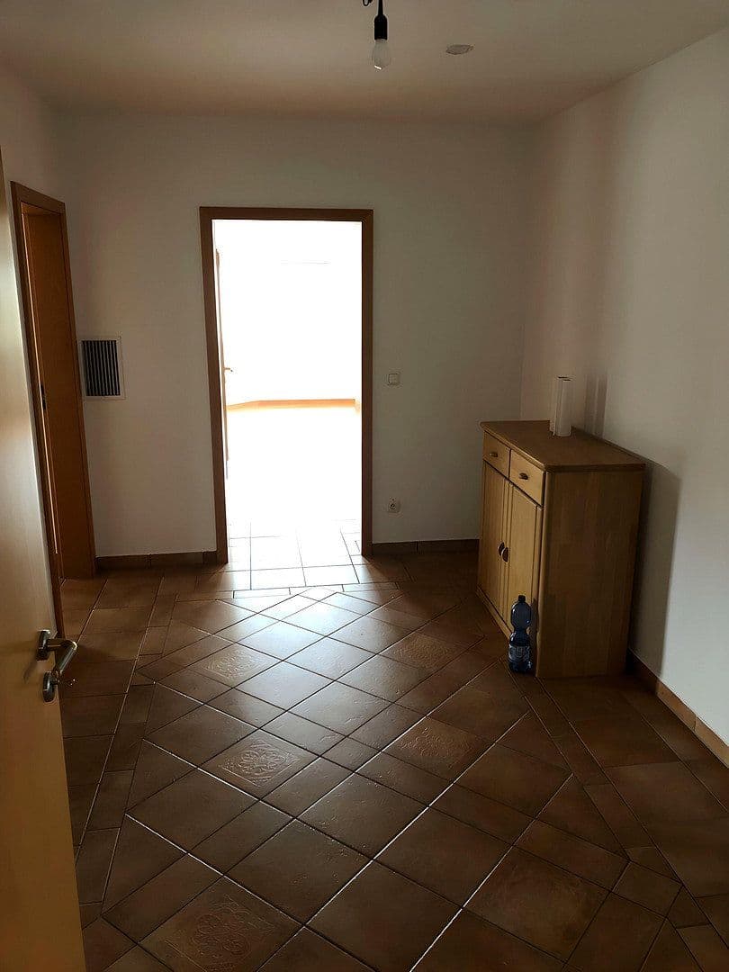 Pronájem bytu 5+1 135 m², Schulstraße 30, Pohlheim, Hessen Pronájem bytu 5+1 135 m², Schulstraße 30, Pohlheim, Hessen
