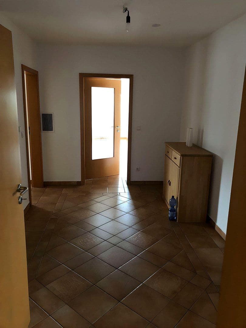 Pronájem bytu 5+1 135 m², Schulstraße 30, Pohlheim, Hessen Pronájem bytu 5+1 135 m², Schulstraße 30, Pohlheim, Hessen