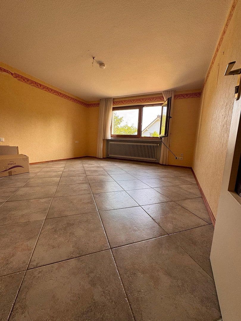 Prodej domu 140 m², pozemek 700 m², Hüttenberg, Hessen Prodej domu 140 m², pozemek 700 m², Hüttenberg, Hessen