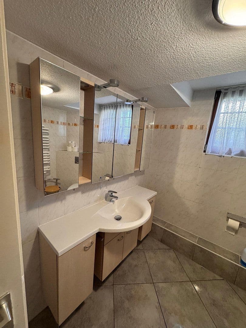 Prodej domu 140 m², pozemek 700 m², Hüttenberg, Hessen Prodej domu 140 m², pozemek 700 m², Hüttenberg, Hessen