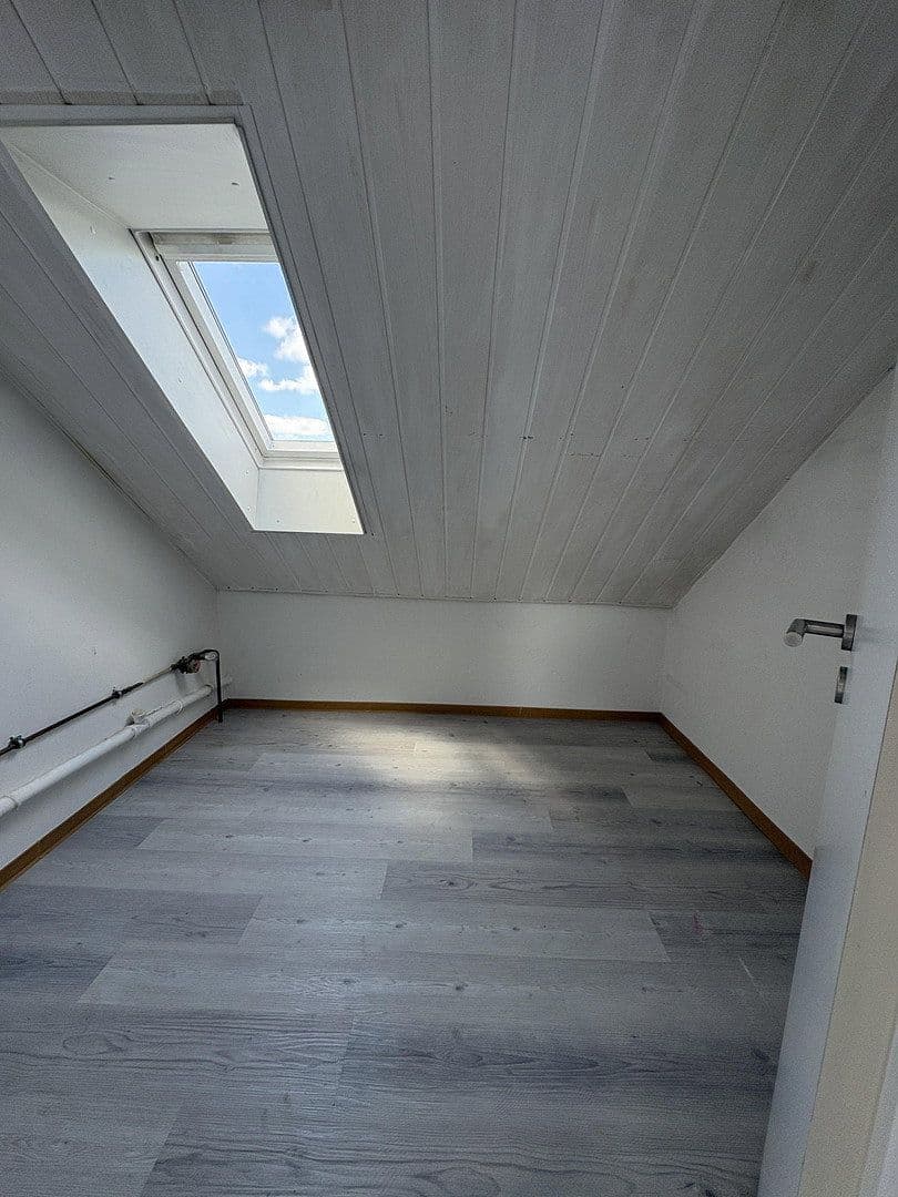Prodej bytu 4+1 79 m², Bruchköbel, Hessen Prodej bytu 4+1 79 m², Bruchköbel, Hessen