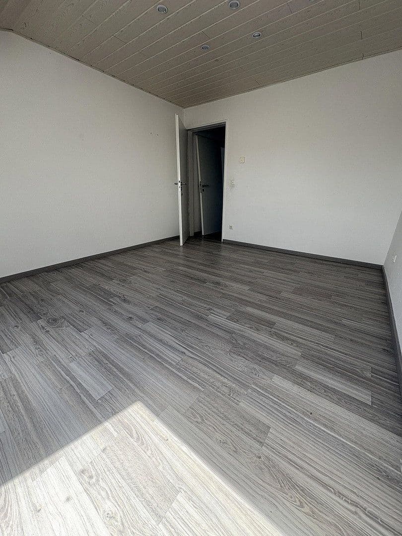 Prodej bytu 4+1 79 m², Bruchköbel, Hessen Prodej bytu 4+1 79 m², Bruchköbel, Hessen