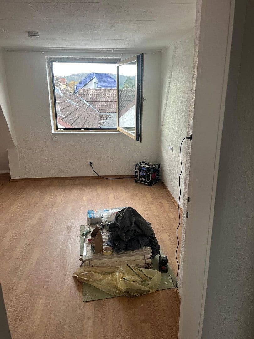 Pronájem bytu 3+1 83 m², Schillerstr 24, Bad Pyrmont, Dolní Sasko Pronájem bytu 3+1 83 m², Schillerstr 24, Bad Pyrmont, Dolní Sasko