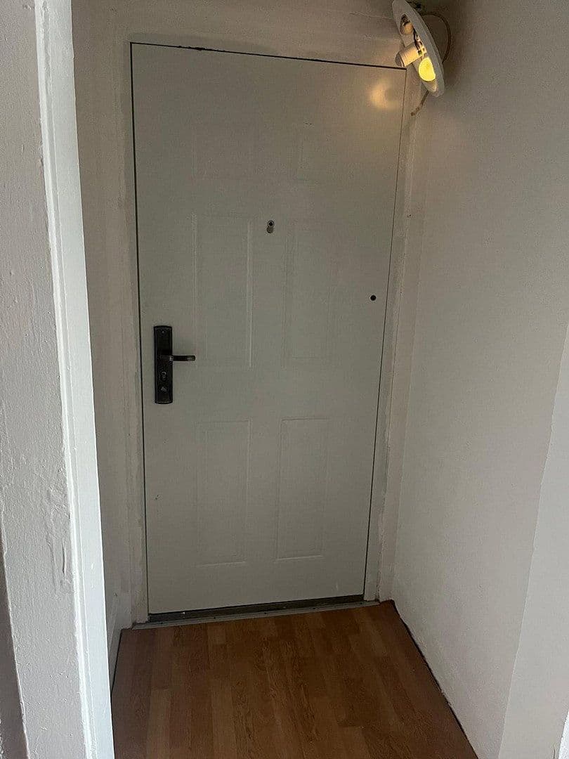 Pronájem bytu 3+1 83 m², Schillerstr 24, Bad Pyrmont, Dolní Sasko Pronájem bytu 3+1 83 m², Schillerstr 24, Bad Pyrmont, Dolní Sasko