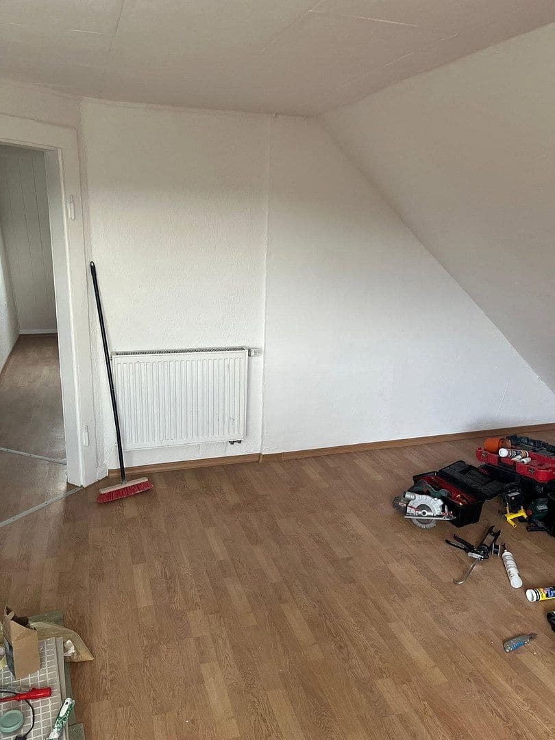 Pronájem bytu 3+1 83 m², Schillerstr 24, Bad Pyrmont, Dolní Sasko Pronájem bytu 3+1 83 m², Schillerstr 24, Bad Pyrmont, Dolní Sasko