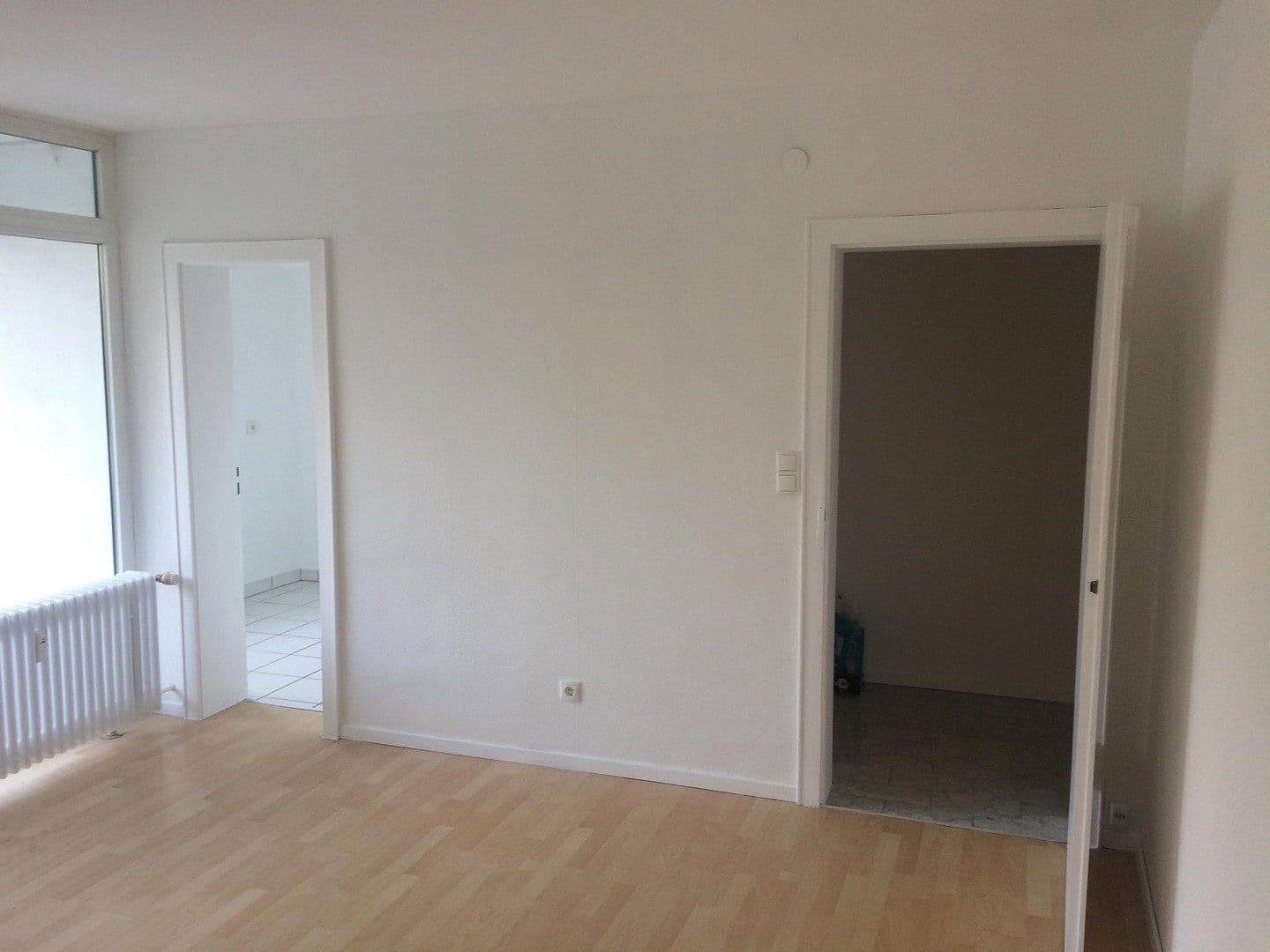 Pronájem bytu 1+1 35 m², Wilhelmsplatz 18, Offenbach, Hessen Pronájem bytu 1+1 35 m², Wilhelmsplatz 18, Offenbach, Hessen