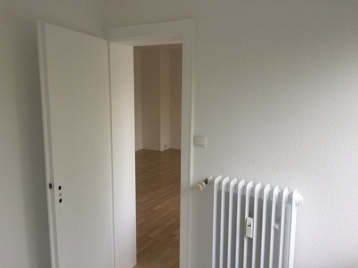 Pronájem bytu 1+1 35 m², Wilhelmsplatz 18, Offenbach, Hessen Pronájem bytu 1+1 35 m², Wilhelmsplatz 18, Offenbach, Hessen