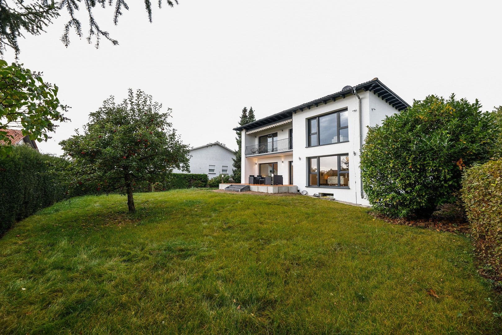 Pronájem bytu 3+1 88 m², Pohlheim, Hessen Pronájem bytu 3+1 88 m², Pohlheim, Hessen