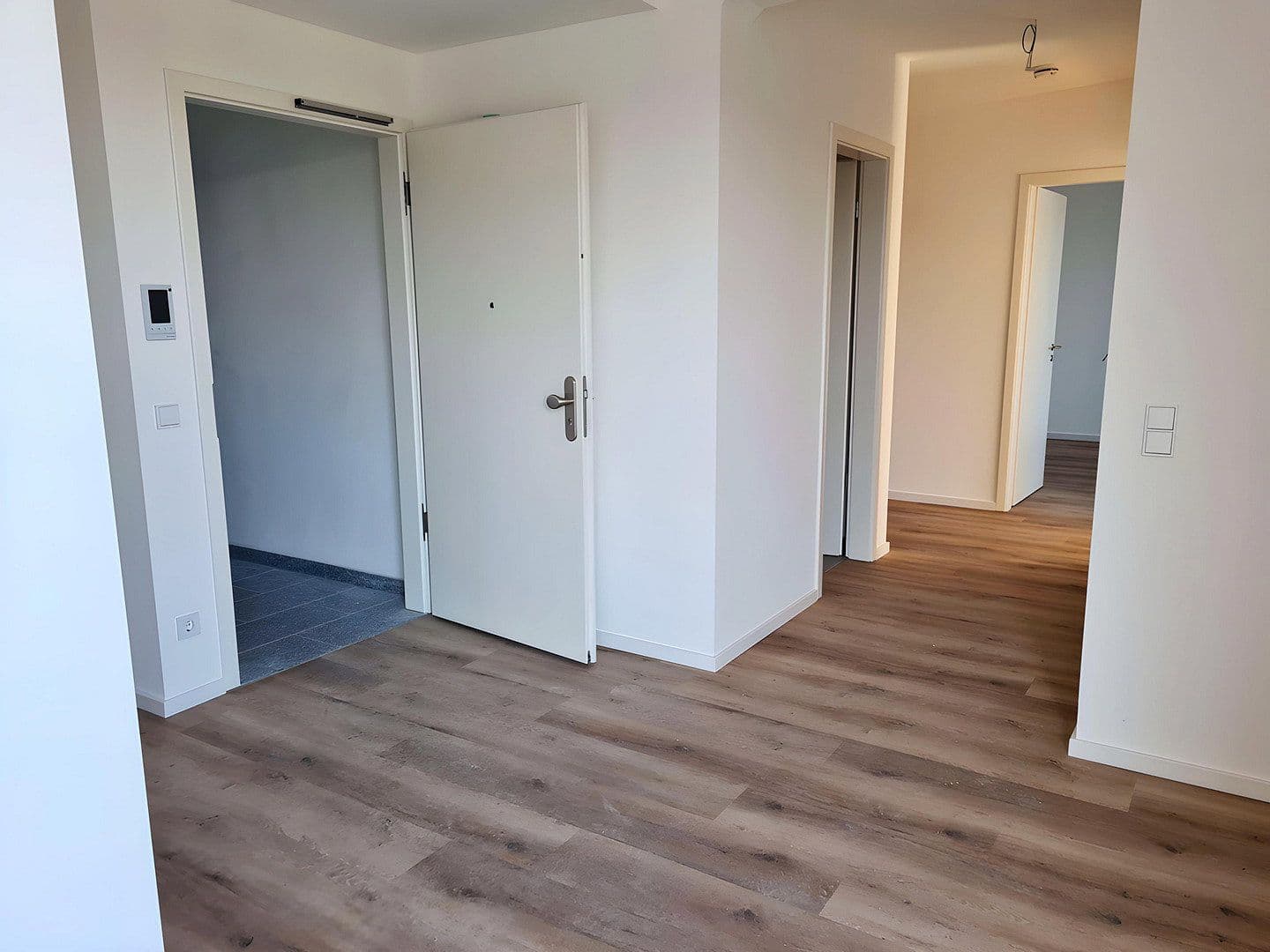 Pronájem bytu 4+1 143 m², Proviantbachstraße 13a, Augsburg, Bavorsko Pronájem bytu 4+1 143 m², Proviantbachstraße 13a, Augsburg, Bavorsko