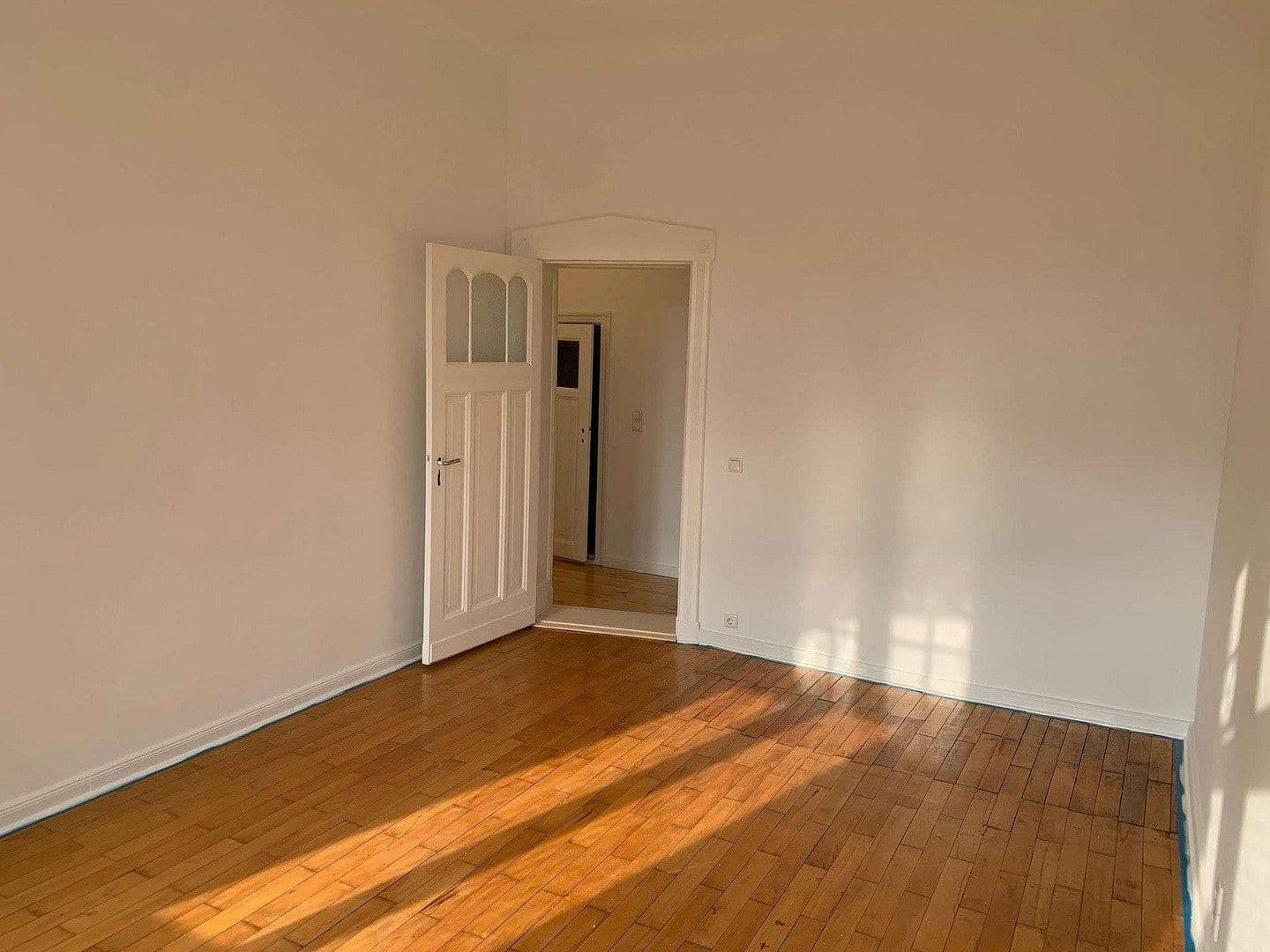 Pronájem bytu 3+1 87 m², Stolzenfelsstr. 1A, Berlin, Berlín Pronájem bytu 3+1 87 m², Stolzenfelsstr. 1A, Berlin, Berlín