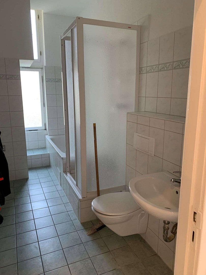 Pronájem bytu 3+1 87 m², Stolzenfelsstr. 1A, Berlin, Berlín Pronájem bytu 3+1 87 m², Stolzenfelsstr. 1A, Berlin, Berlín