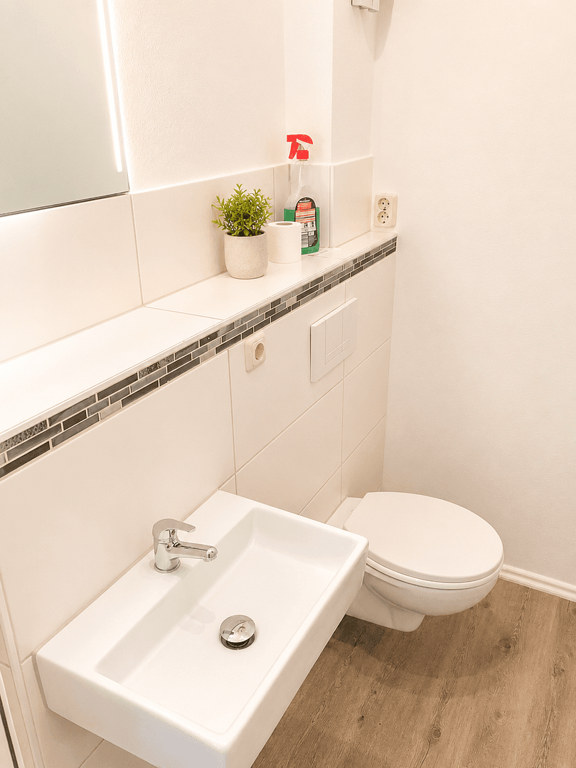 Prodej domu 683 m², pozemek 648 m², Waren (Müritz), Mecklenburg-Vorpommern Prodej domu 683 m², pozemek 648 m², Waren (Müritz), Mecklenburg-Vorpommern