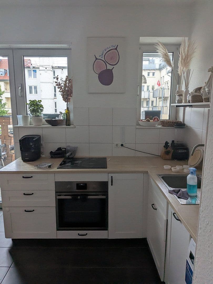 Pronájem bytu 3+1 103 m², Mannheim, Bádensko-Württembersko Pronájem bytu 3+1 103 m², Mannheim, Bádensko-Württembersko