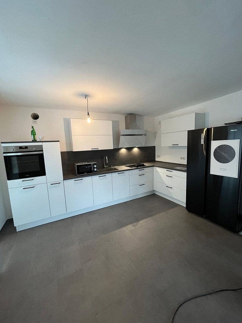 Pronájem bytu 2+1 77 m², Neunkirchen-Seelscheid, Severní Porýní-Vestfálsko Pronájem bytu 2+1 77 m², Neunkirchen-Seelscheid, Severní Porýní-Vestfálsko