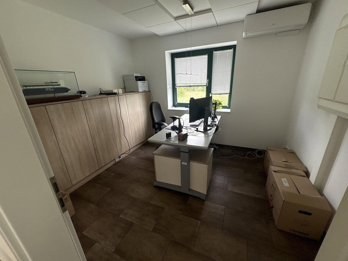 Pronájem kanceláře 45 m², Porschestraße 23, Winsen (Luhe), Dolní Sasko Pronájem kanceláře 45 m², Porschestraße 23, Winsen (Luhe), Dolní Sasko