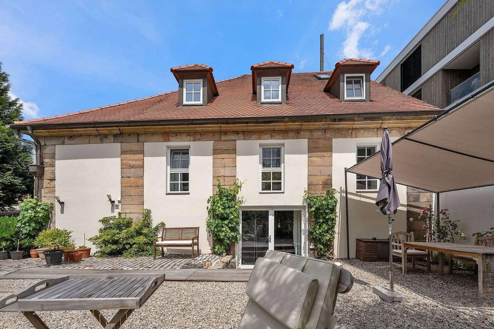 Prodej domu 301 m², pozemek 382 m², Bayreuth, Bavorsko Prodej domu 301 m², pozemek 382 m², Bayreuth, Bavorsko