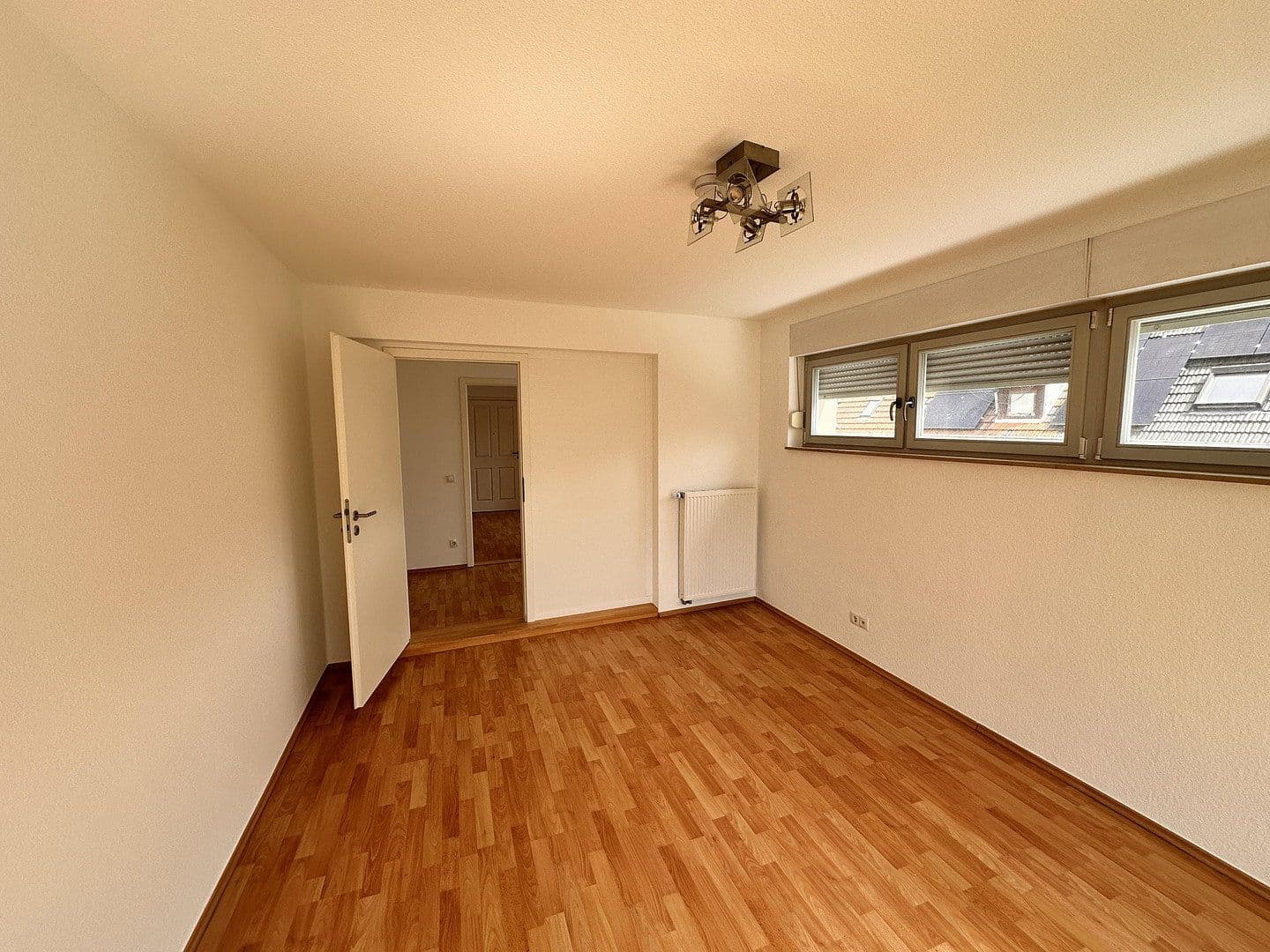 Pronájem bytu 3+1 79 m², Am Zehnt 9, Sinsheim, Bádensko-Württembersko Pronájem bytu 3+1 79 m², Am Zehnt 9, Sinsheim, Bádensko-Württembersko