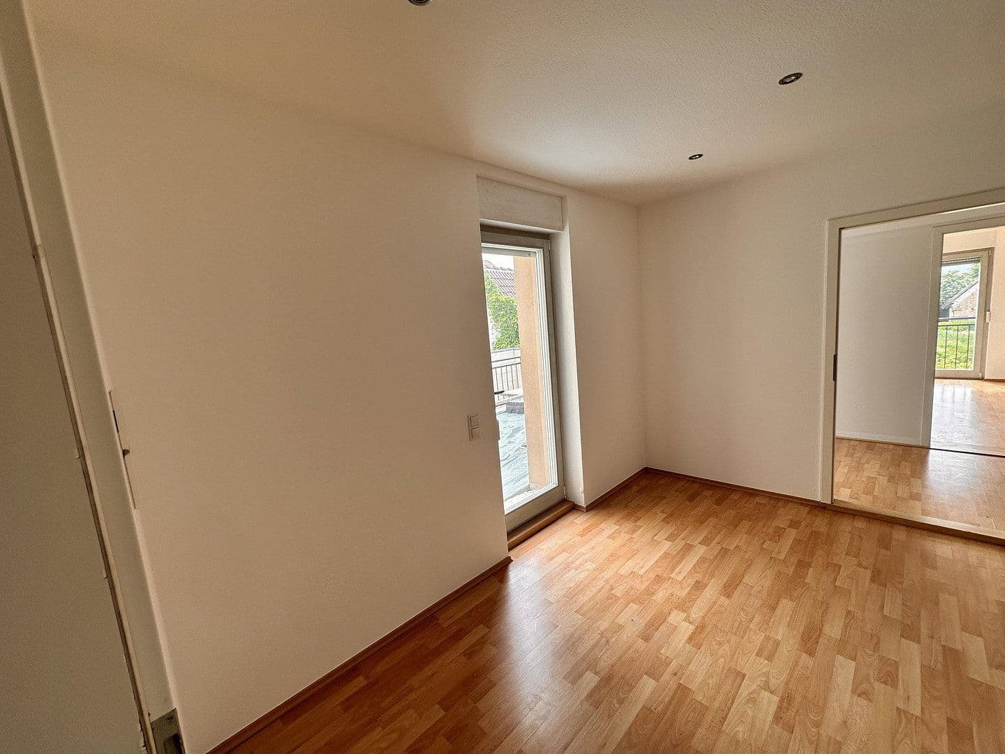 Pronájem bytu 3+1 79 m², Am Zehnt 9, Sinsheim, Bádensko-Württembersko Pronájem bytu 3+1 79 m², Am Zehnt 9, Sinsheim, Bádensko-Württembersko