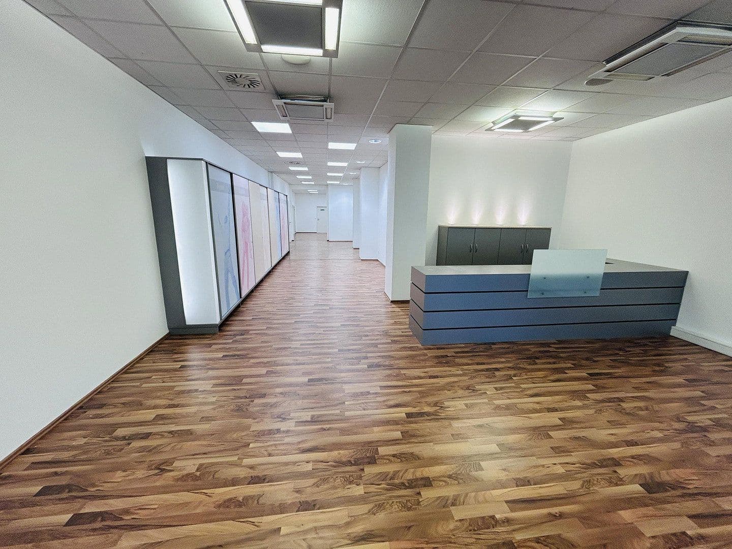 Pronájem kanceláře 360 m², Stuttgarter Straße 80, Geislingen an der Steige, Bádensko-Württembersko Pronájem kanceláře 360 m², Stuttgarter Straße 80, Geislingen an der Steige, Bádensko-Württembersko