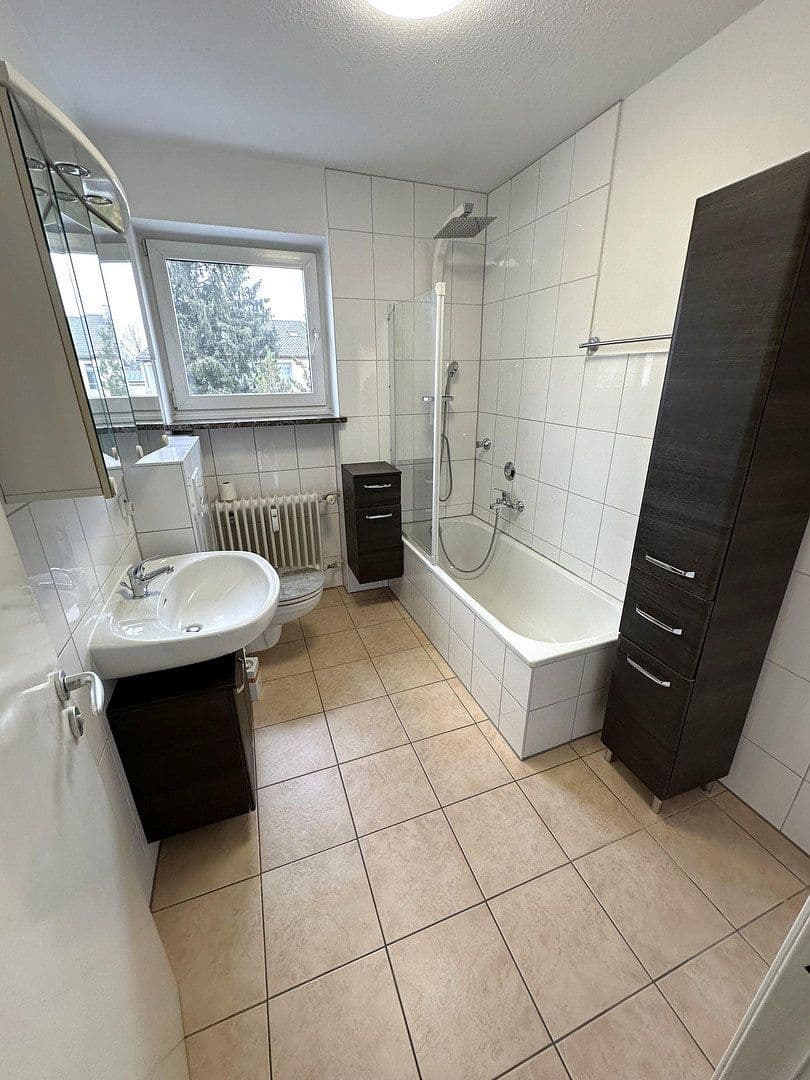 Pronájem bytu 4+1 117 m², Poing, Bavorsko Pronájem bytu 4+1 117 m², Poing, Bavorsko