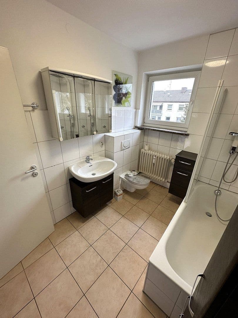 Pronájem bytu 4+1 117 m², Poing, Bavorsko Pronájem bytu 4+1 117 m², Poing, Bavorsko