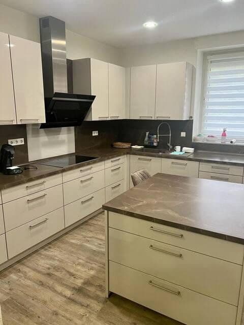 Prodej bytu 5+1 117 m², Bochum, Severní Porýní-Vestfálsko Prodej bytu 5+1 117 m², Bochum, Severní Porýní-Vestfálsko