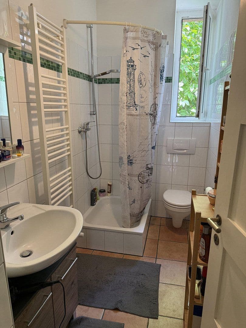 Pronájem bytu 2+1 64 m², Bergheimer Str. 84, Heidelberg, Bádensko-Württembersko Pronájem bytu 2+1 64 m², Bergheimer Str. 84, Heidelberg, Bádensko-Württembersko