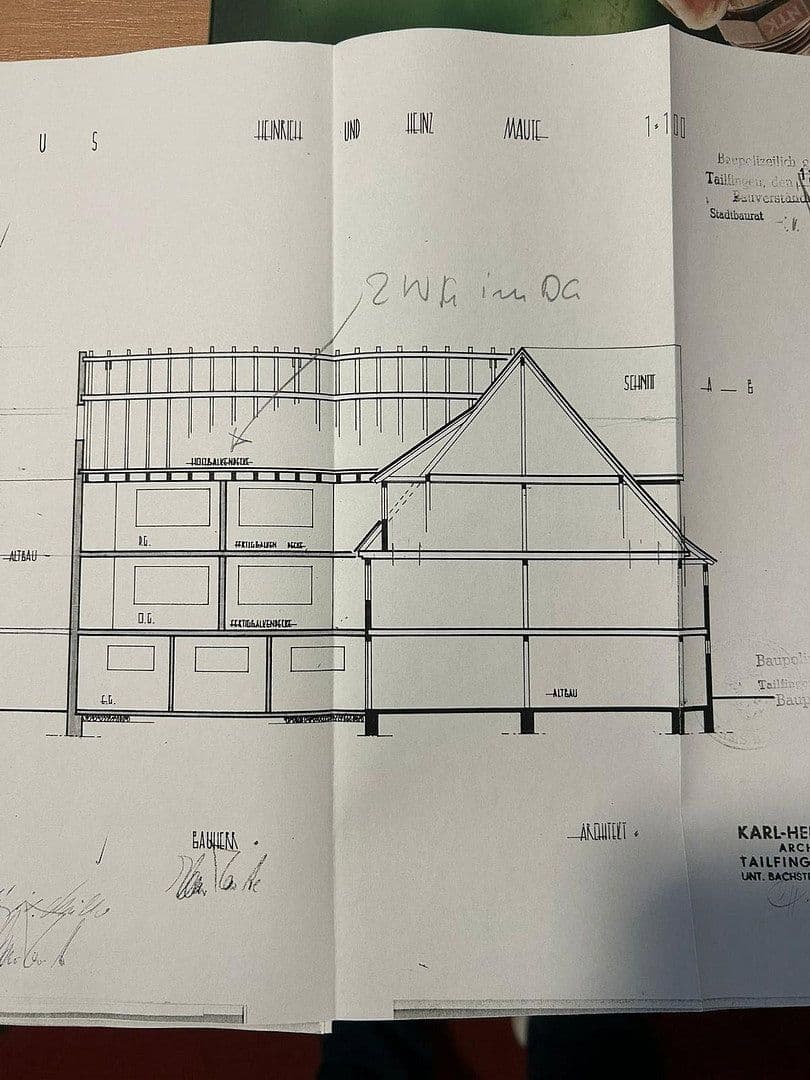 Prodej domu 355 m², pozemek 450 m², Lindenstr.29, Albstadt, Bádensko-Württembersko Prodej domu 355 m², pozemek 450 m², Lindenstr.29, Albstadt, Bádensko-Württembersko