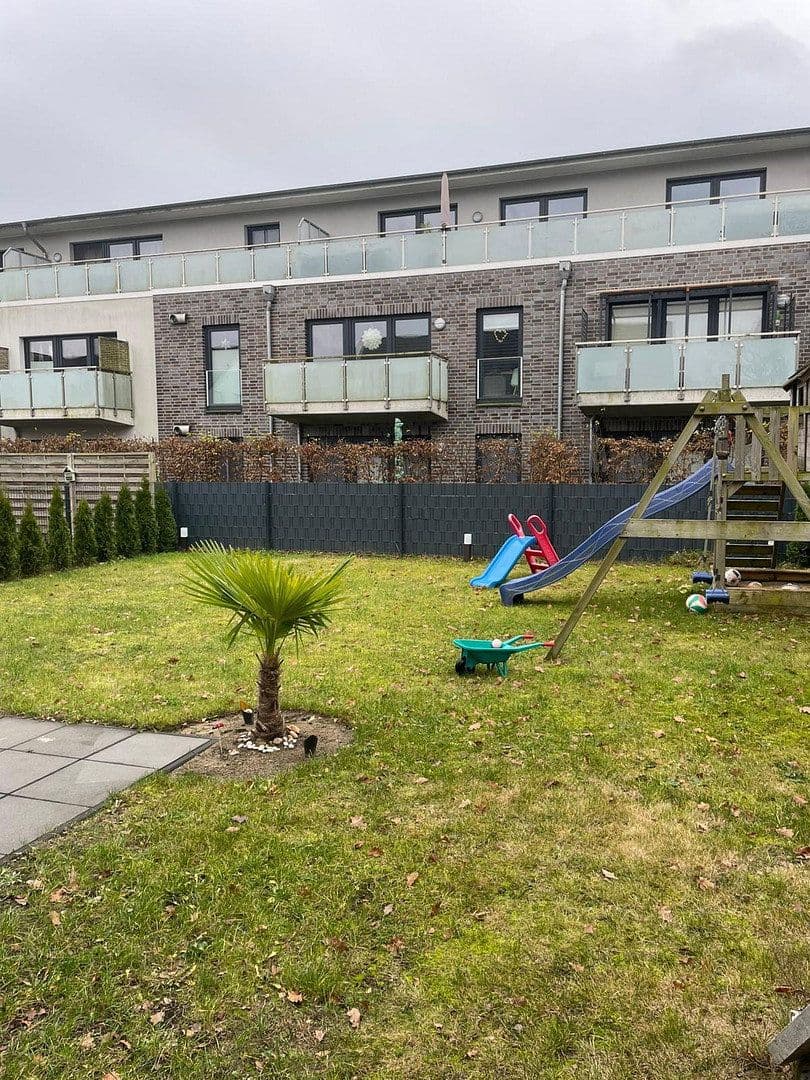 Pronájem domu 124 m², pozemek 350 m², Büchen, Šlesvicko-Holštýnsko Pronájem domu 124 m², pozemek 350 m², Büchen, Šlesvicko-Holštýnsko