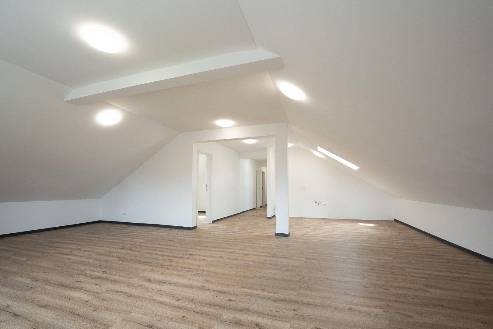 Pronájem bytu 4+1 129 m², Buchenberg, Bavorsko Pronájem bytu 4+1 129 m², Buchenberg, Bavorsko