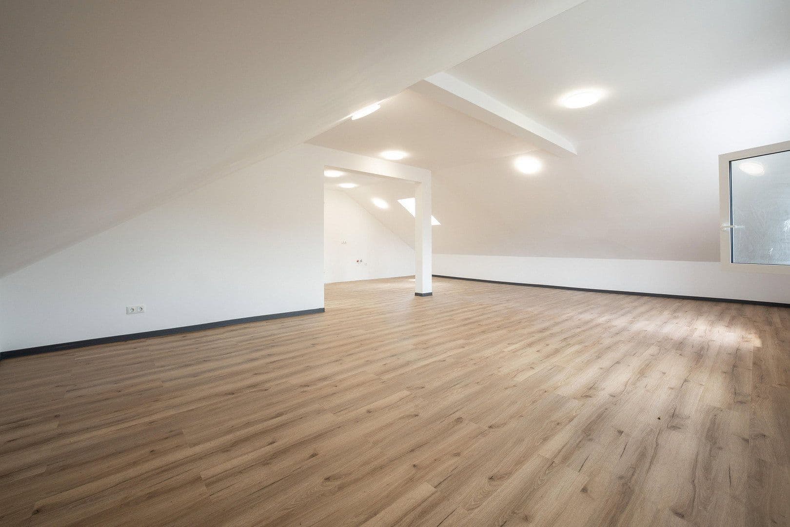 Pronájem bytu 4+1 129 m², Buchenberg, Bavorsko Pronájem bytu 4+1 129 m², Buchenberg, Bavorsko