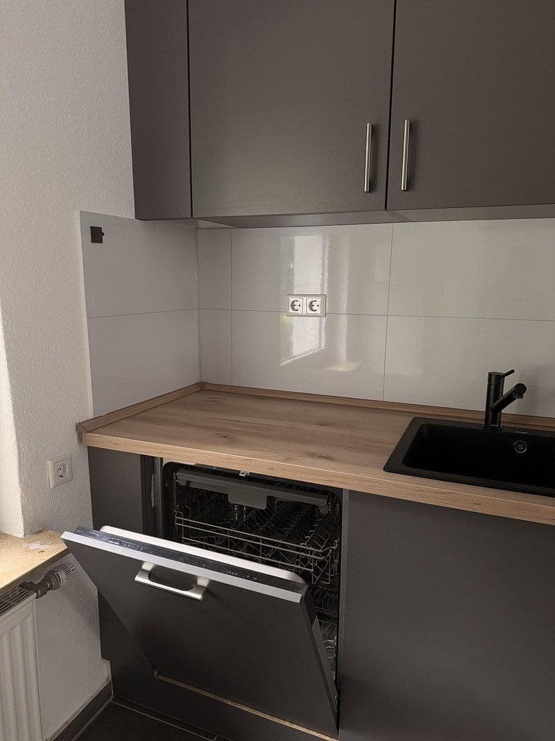 Pronájem bytu 2+1 51 m², Braunschweig, Dolní Sasko Pronájem bytu 2+1 51 m², Braunschweig, Dolní Sasko