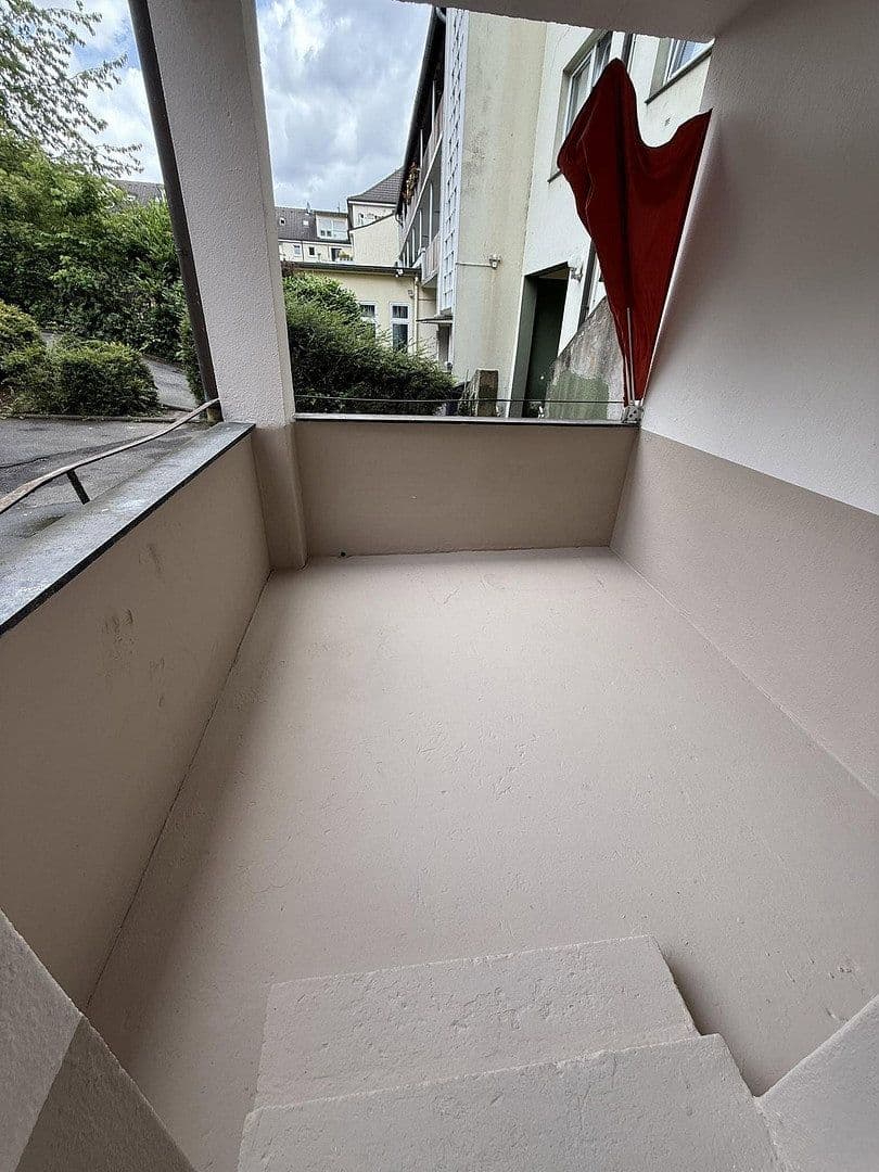 Pronájem bytu 3+1 75 m², Florastr. 7, Solingen, Severní Porýní-Vestfálsko Pronájem bytu 3+1 75 m², Florastr. 7, Solingen, Severní Porýní-Vestfálsko