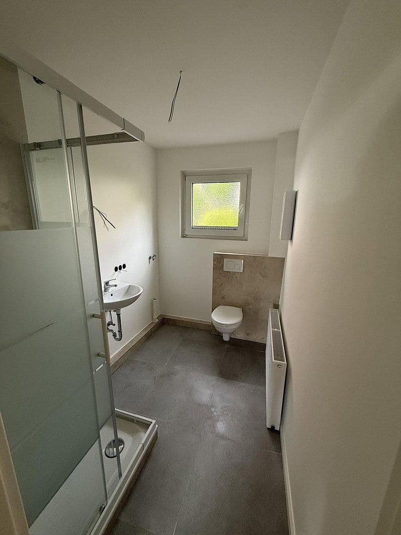 Pronájem bytu 3+1 75 m², Florastr. 7, Solingen, Severní Porýní-Vestfálsko Pronájem bytu 3+1 75 m², Florastr. 7, Solingen, Severní Porýní-Vestfálsko