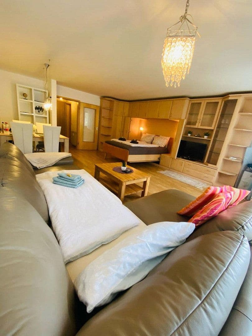 Pronájem bytu 1+1 43 m², Zeppelinstraße 140, Friedrichshafen, Bádensko-Württembersko Pronájem bytu 1+1 43 m², Zeppelinstraße 140, Friedrichshafen, Bádensko-Württembersko