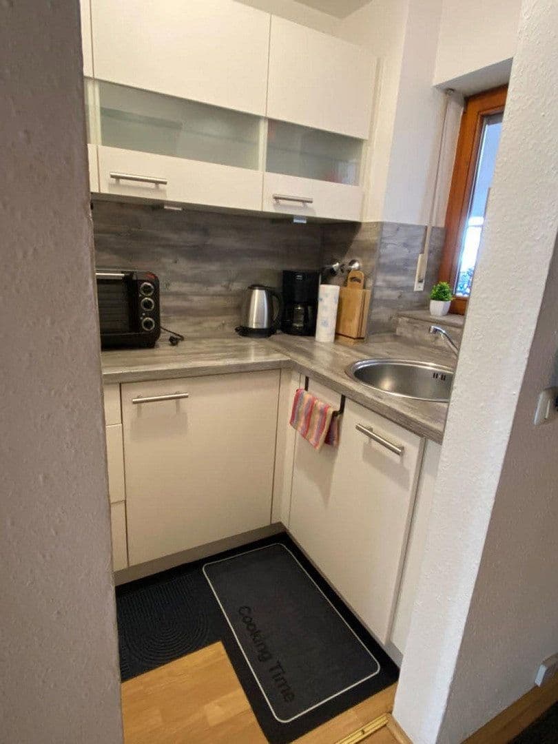 Pronájem bytu 1+1 43 m², Zeppelinstraße 140, Friedrichshafen, Bádensko-Württembersko Pronájem bytu 1+1 43 m², Zeppelinstraße 140, Friedrichshafen, Bádensko-Württembersko